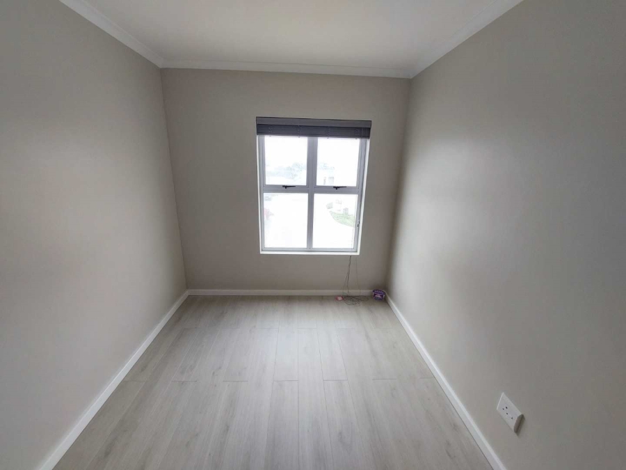 To Let 2 Bedroom Property for Rent in Muizenberg Western Cape